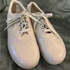 SAS Men’s Time Out Shoes Bone Walking Oxford Comfort Lace NEW Size 10.5 NARROW